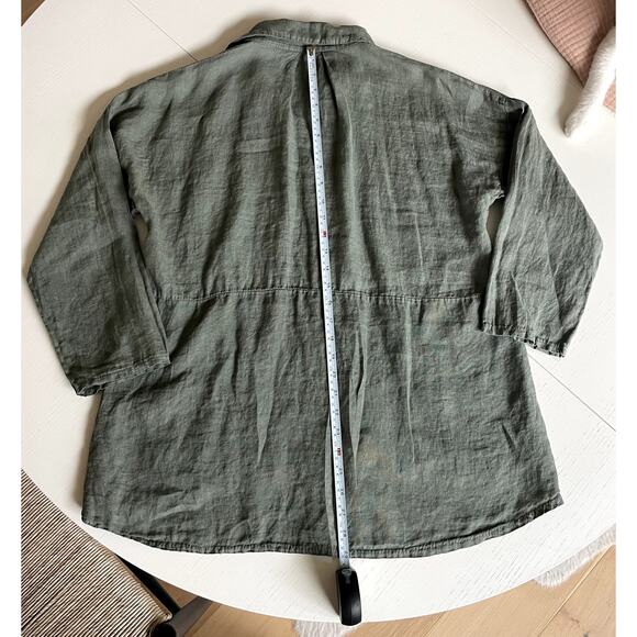 Asymmetrical Jade color Linen button down - Picture 3 of 6